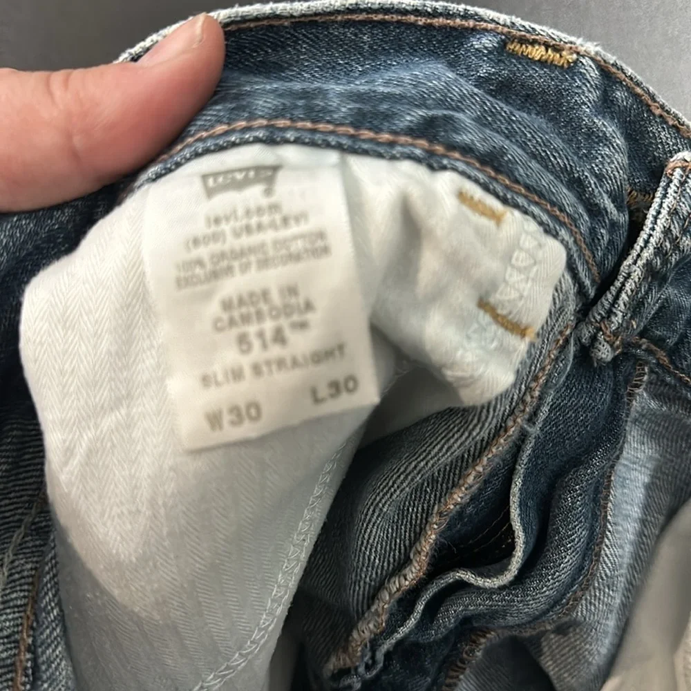Levi's Women's Blue Frayed and faded Denim Shorts size 30 waist
